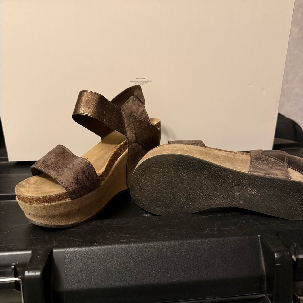 Pierre Dumas Brown Wedge Sandals